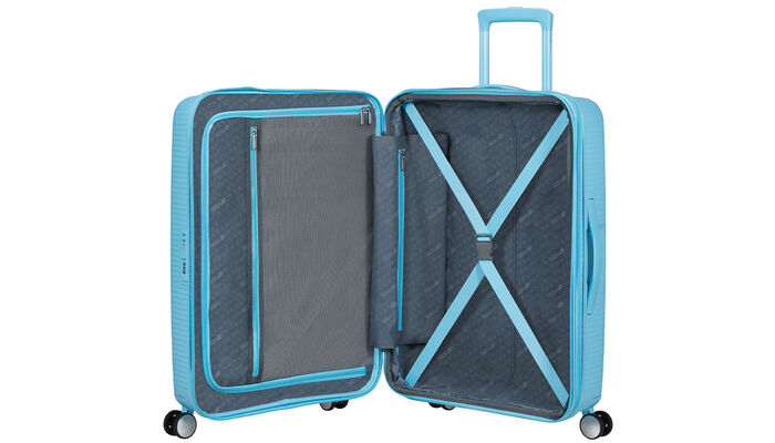 Organisation intérieure avec une poche  zippée supplémentaire