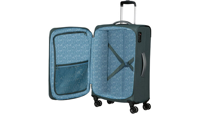 Voll ausgestatteter Innenraum: