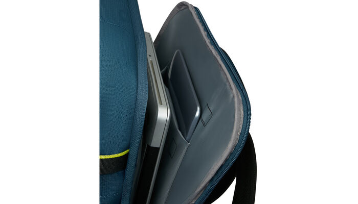 Compartiment ordinateur 15.6"