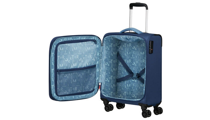 Voll ausgestatteter Innenraum: