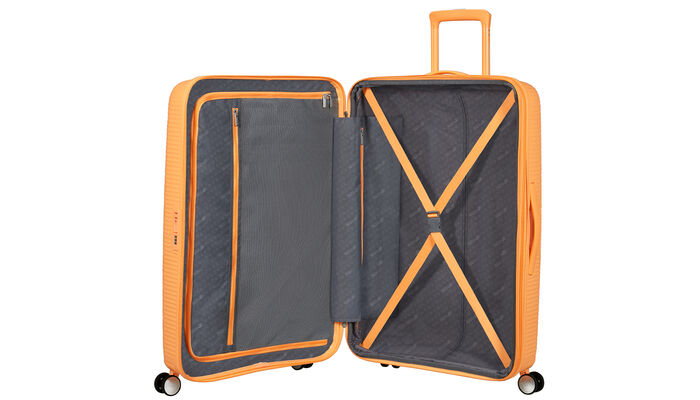 Innenorganisation mit zusätzlicher Reißverschlusstasche.