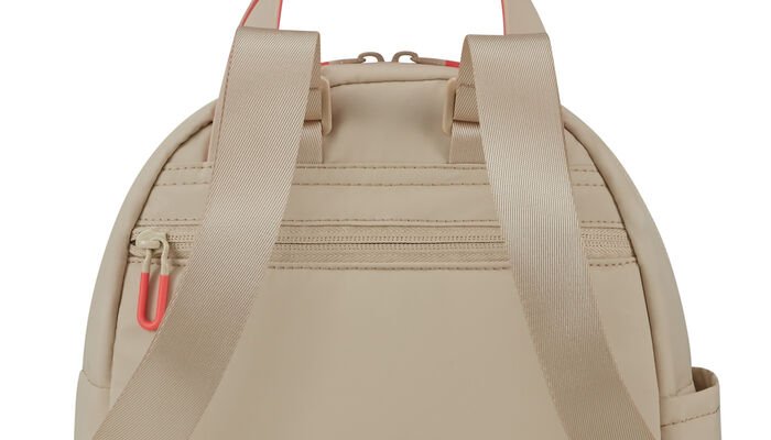 Verstecktes Rückenfach