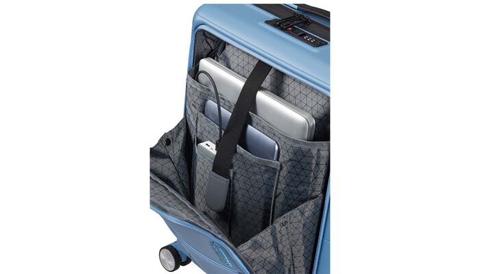 Compartiment de rangement à l'avant