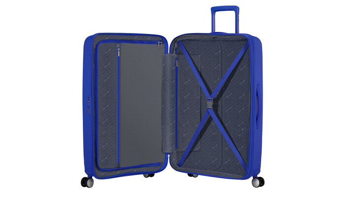 Organisation intérieure avec une poche  zippée supplémentaire