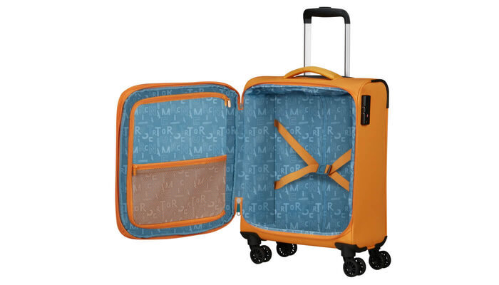 Voll ausgestatteter Innenraum: