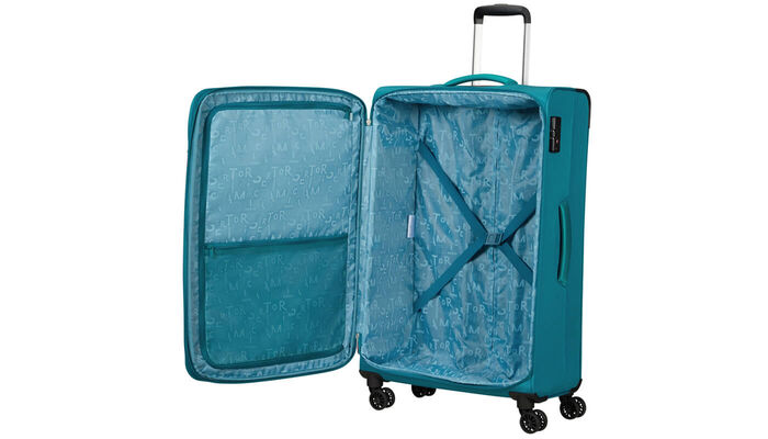 Voll ausgestatteter Innenraum: