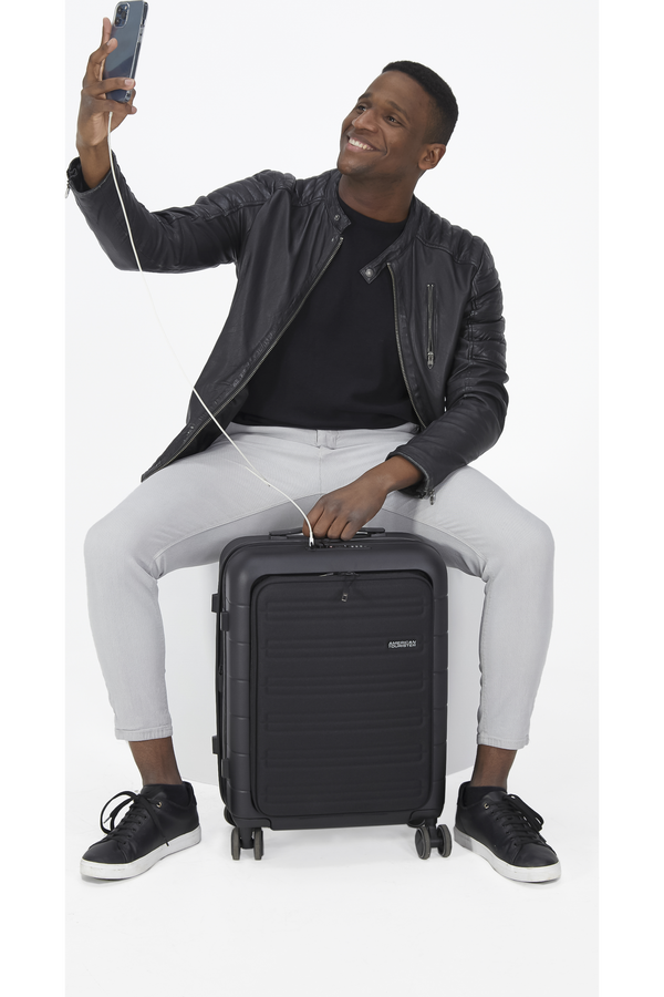 American Tourister Novastream Spinner TSA Exp. Smart 55cm  Noir Ardoise